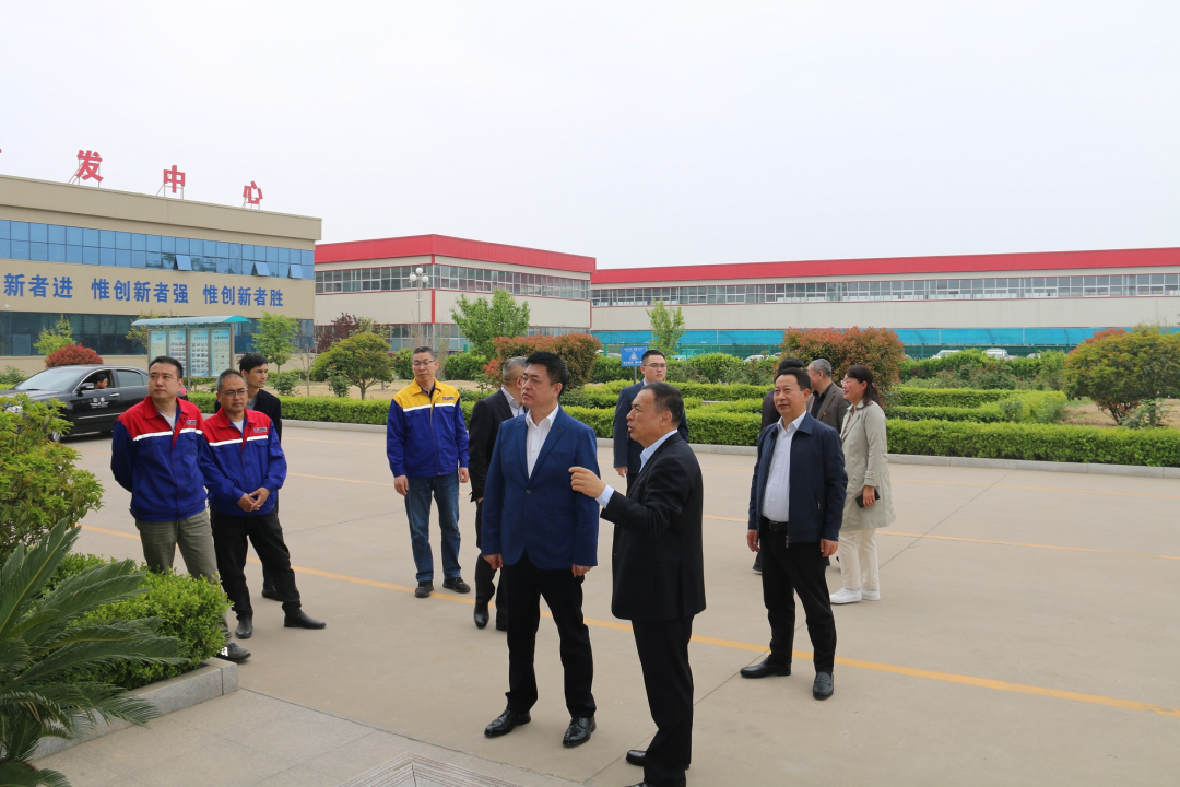 青岛市政协副主席、市工商联主席崔作一行莅临NG28股份调研考察